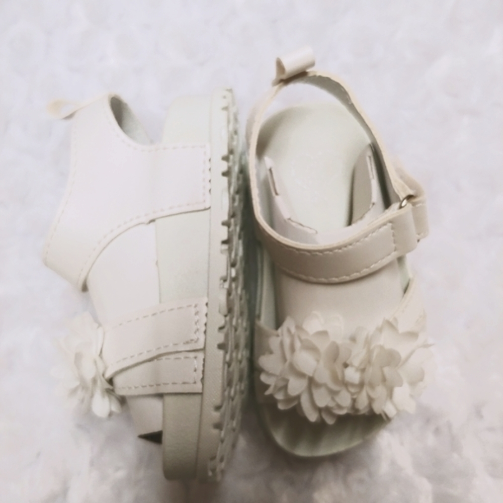 Shoes - Picture 2 of 10
